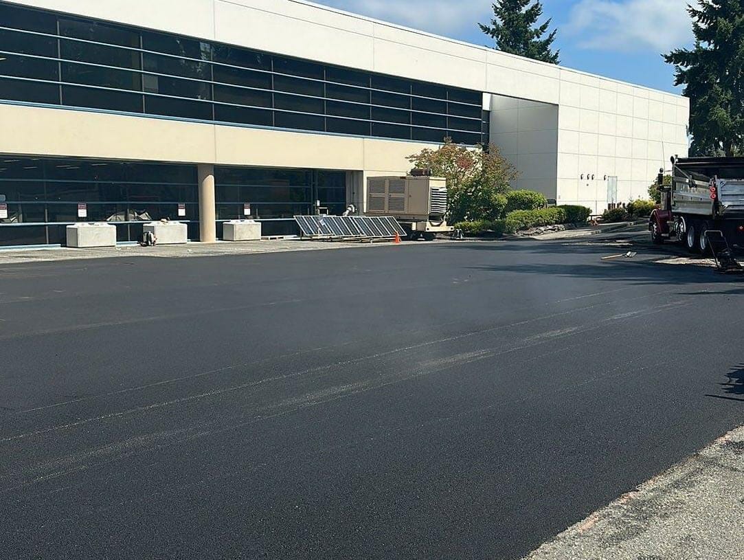 Do’s and Don’ts After Finishing an Asphalt Paving Project